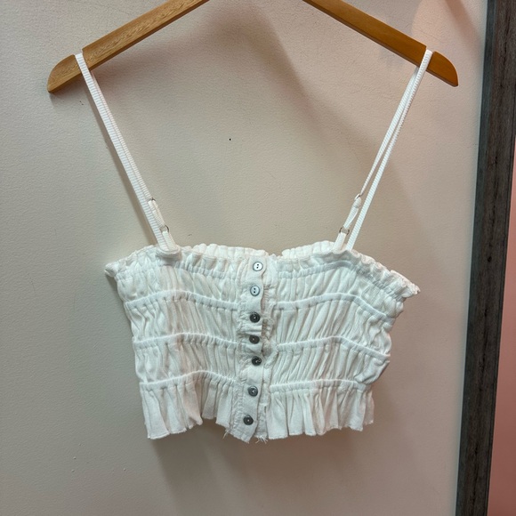 NEW! POL White Buttoned Crop Top - Picture 3 of 3